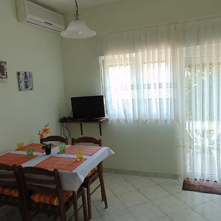 Lägenhet Borozan Vinišće