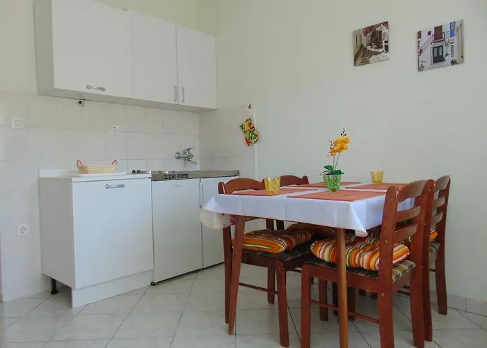 Borozan Apartment *