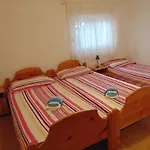 Borozan * Vinišće