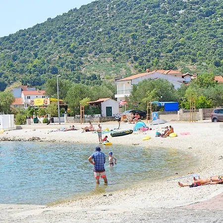公寓 Borozan Vinišće