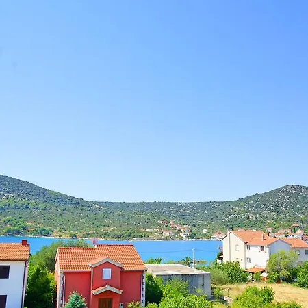 Apartament Borozan